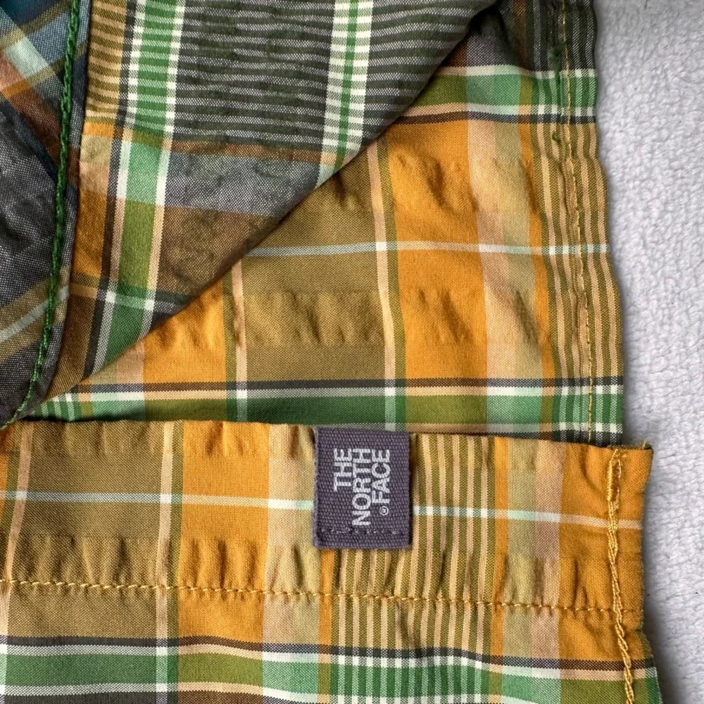The North Face Mens Plaid Short Sleeve Button Down Shirt LG‎ Orange Brown Green